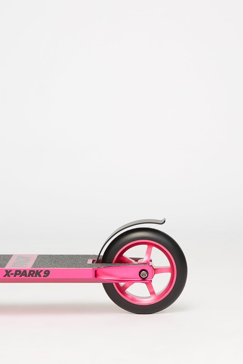 Pivot X-Park 9 Fuchsia Scooter