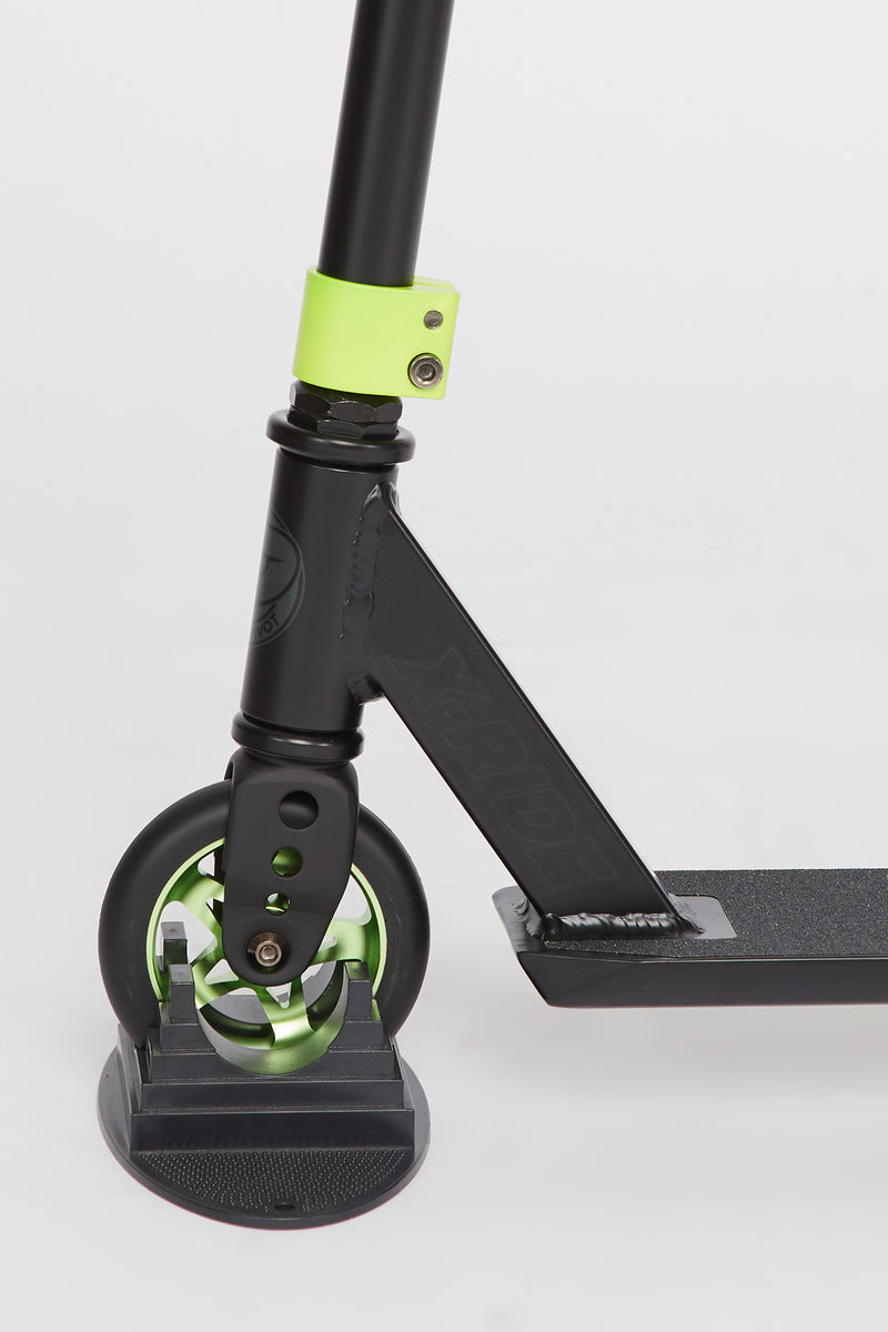 Pivot X-Ride Black & Green Scooter