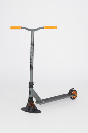 Pivot X-Ride Grey & Orange Scooter