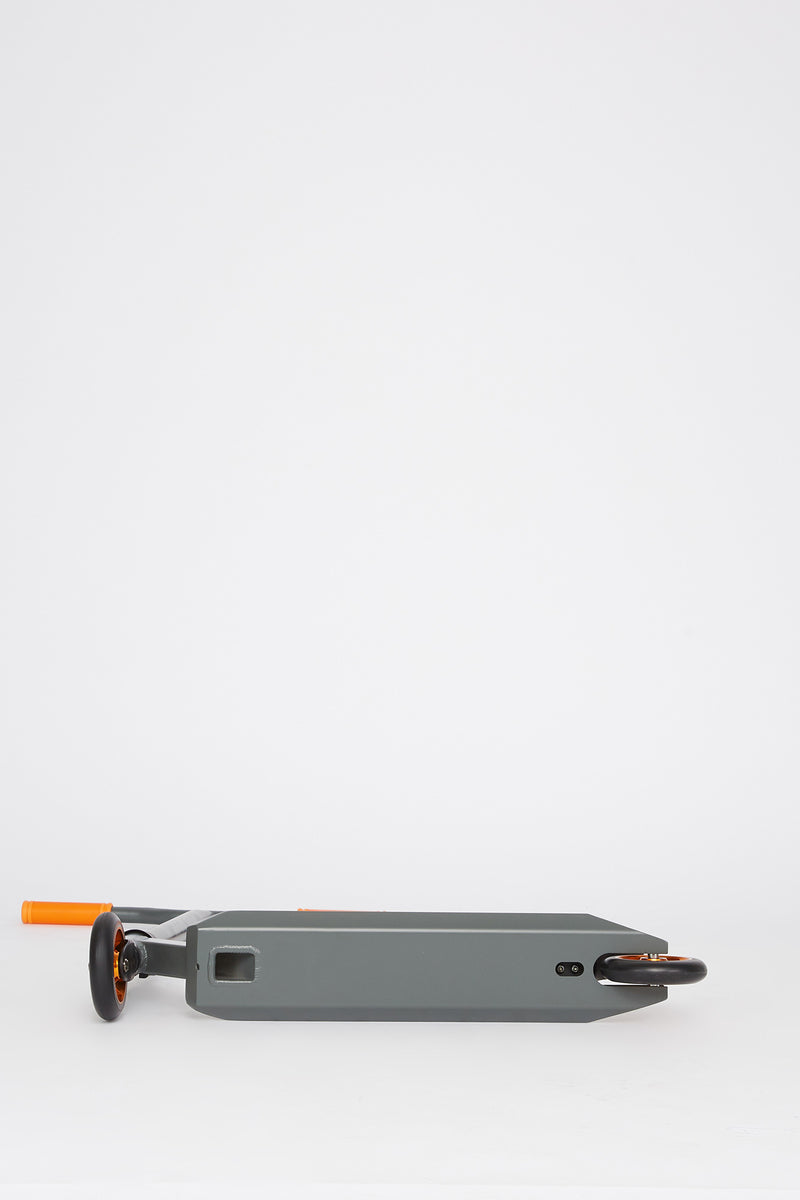 Pivot X-Ride Grey & Orange Scooter